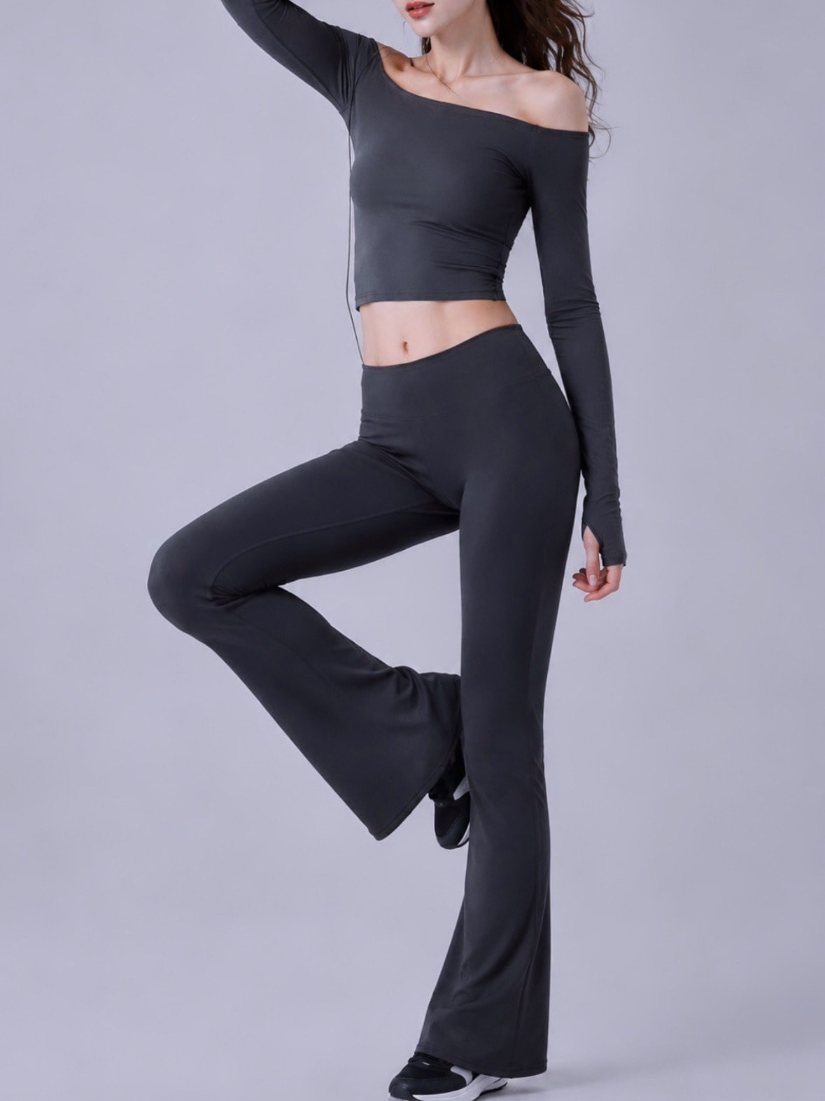 Bootcut Leggings Grey — AÉRIA 부츠컷 레깅스 상품 사진